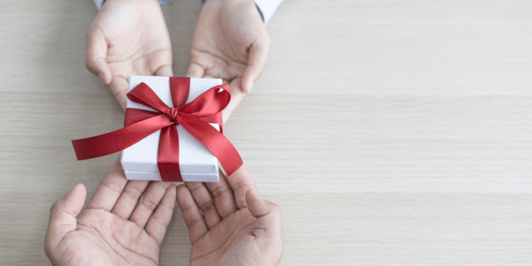 Essential Gift Card Tips for the Season